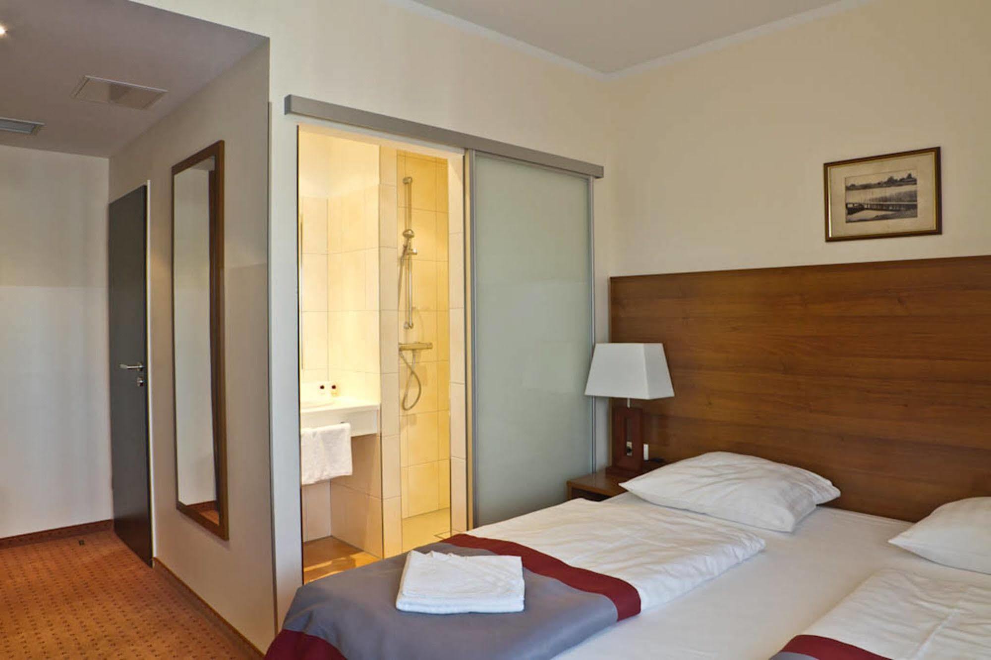 Ivbergs Hotel Messe Nord Berlin Kültér fotó